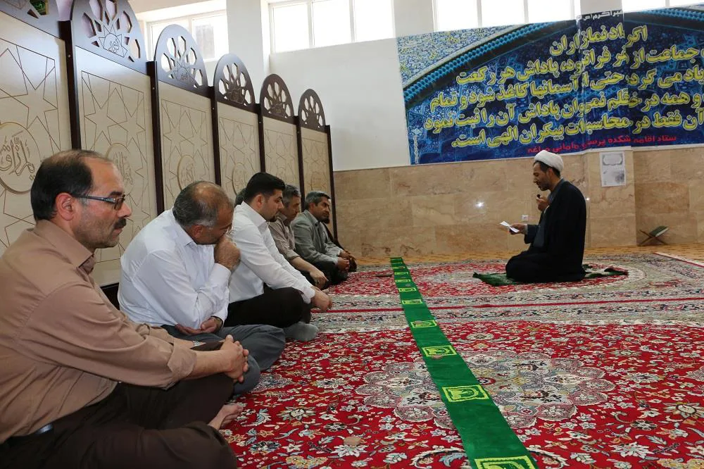 به مناسبت ماه مبارک رمضان، سلسله مباحث دینی در حوزه معاونت آموزشی، پژوهشی و دانشجویی، برگزار می شود