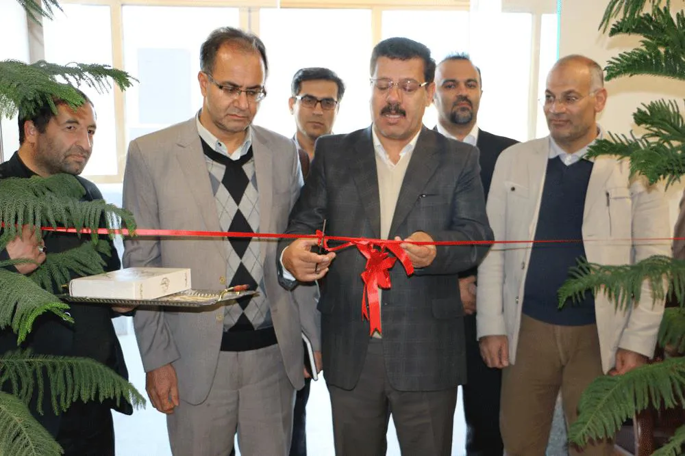 همزمان با سیزده آبان کتابخانه مرکزی و سایت کامپیوتری دانشکده علوم پزشکی مراغه افتتاح شد