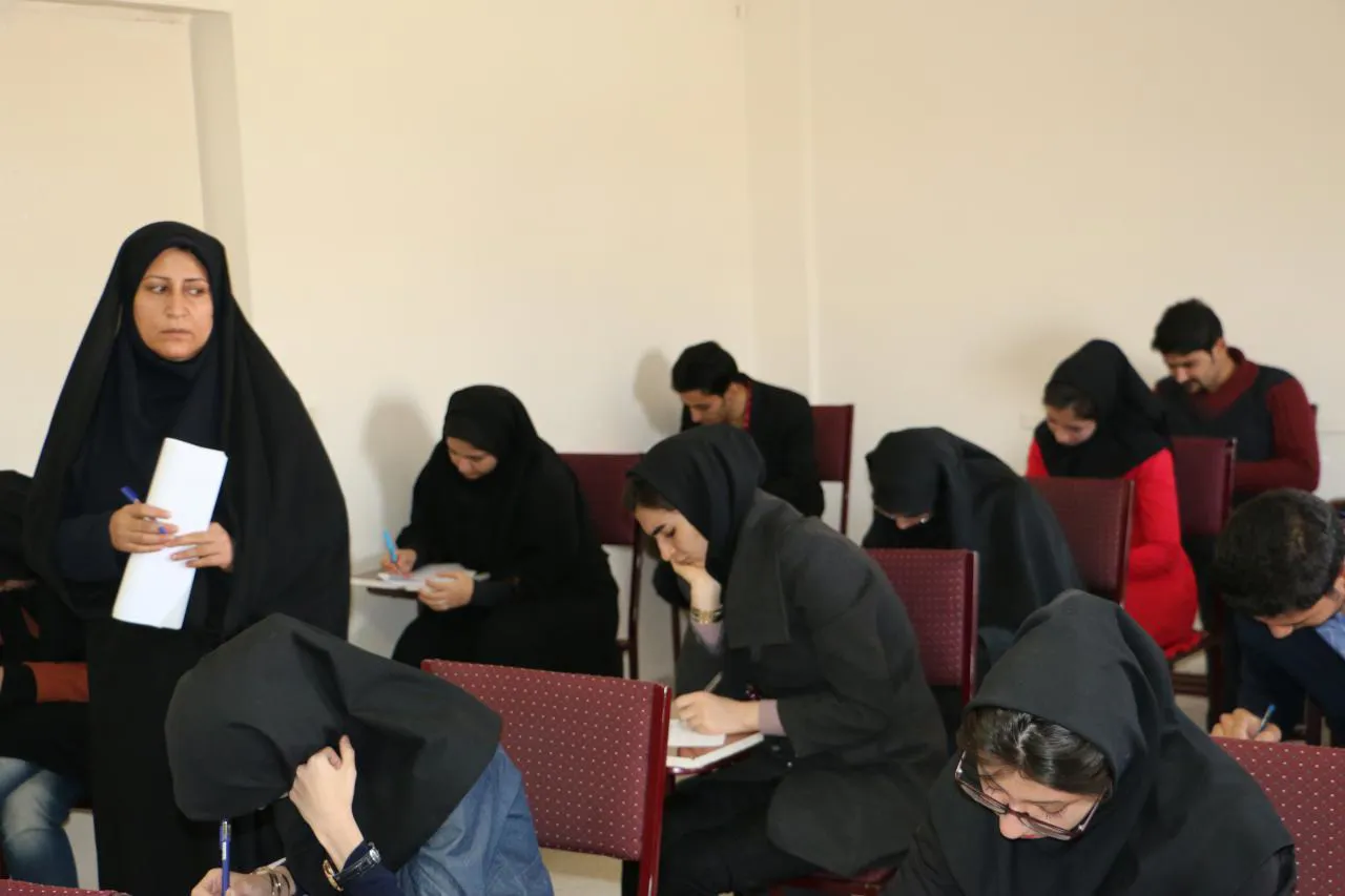 با همکاری ستاد شاهد و ایثارگر و کانون قرآن وعترت، مسابقه تفسیر سوره یوسف برگزار شد. 