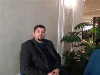 هدف از نگارش این کتاب "معرفی و شناساندن ترکیبات ضد میکروبی طبیعی در مواد غذایی" است