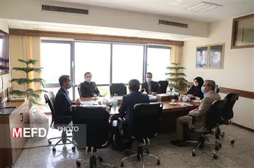 دیدار رئیس دانشکده علوم پزشکی مراغه و هیات همراه با معاون فرهنگی و دانشجویی وزارت بهداشت، درمان و آموزش پزشکی 