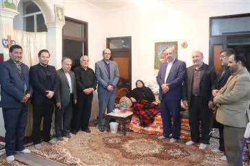 دیدار با خانواده شهدا به مناسبت هفته قرآن و عترت