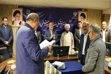 رونمایی از کتاب دیوان پزشکی مجموعه اشعار آموزش پزشکی و پیرا پزشکی 